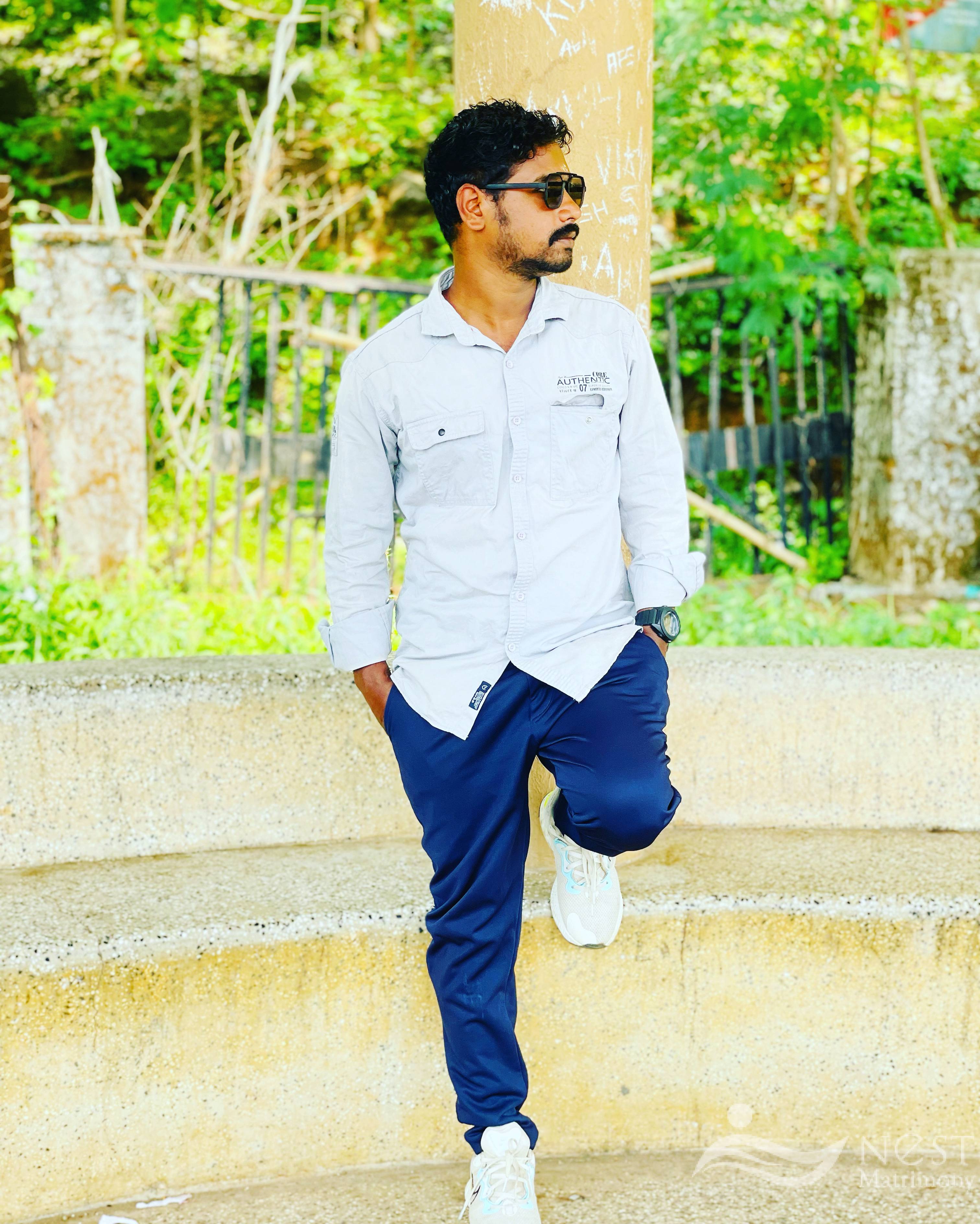 KARTHIk